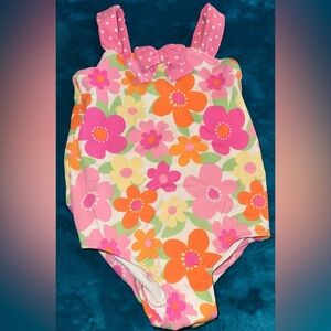 Girls 1 piece swimsuit 2T